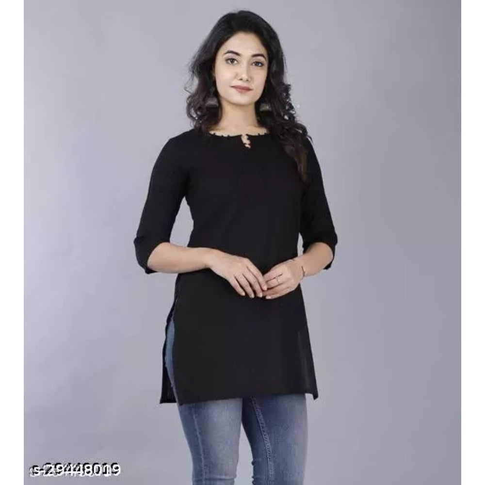 Black Women Cotton 3/4th Sleeve V-neck Short Kurta